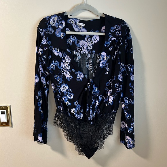 Free People floral bodysuit - Picture 2 of 5